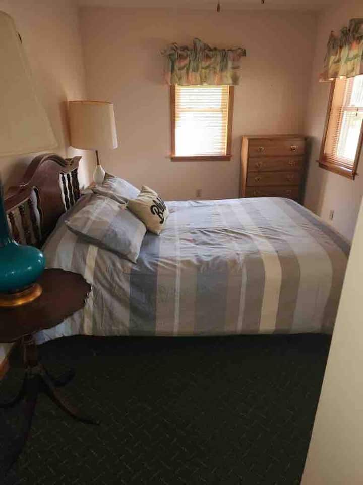 Bedroom 2 with queen bed