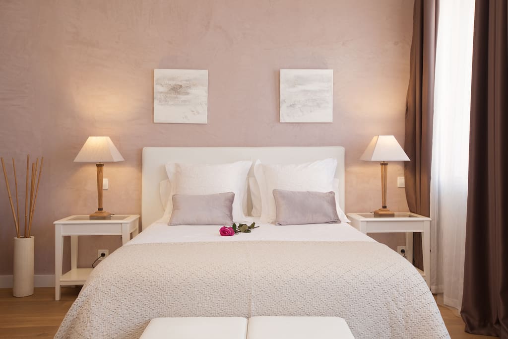 Main bedroom with queen-size bed