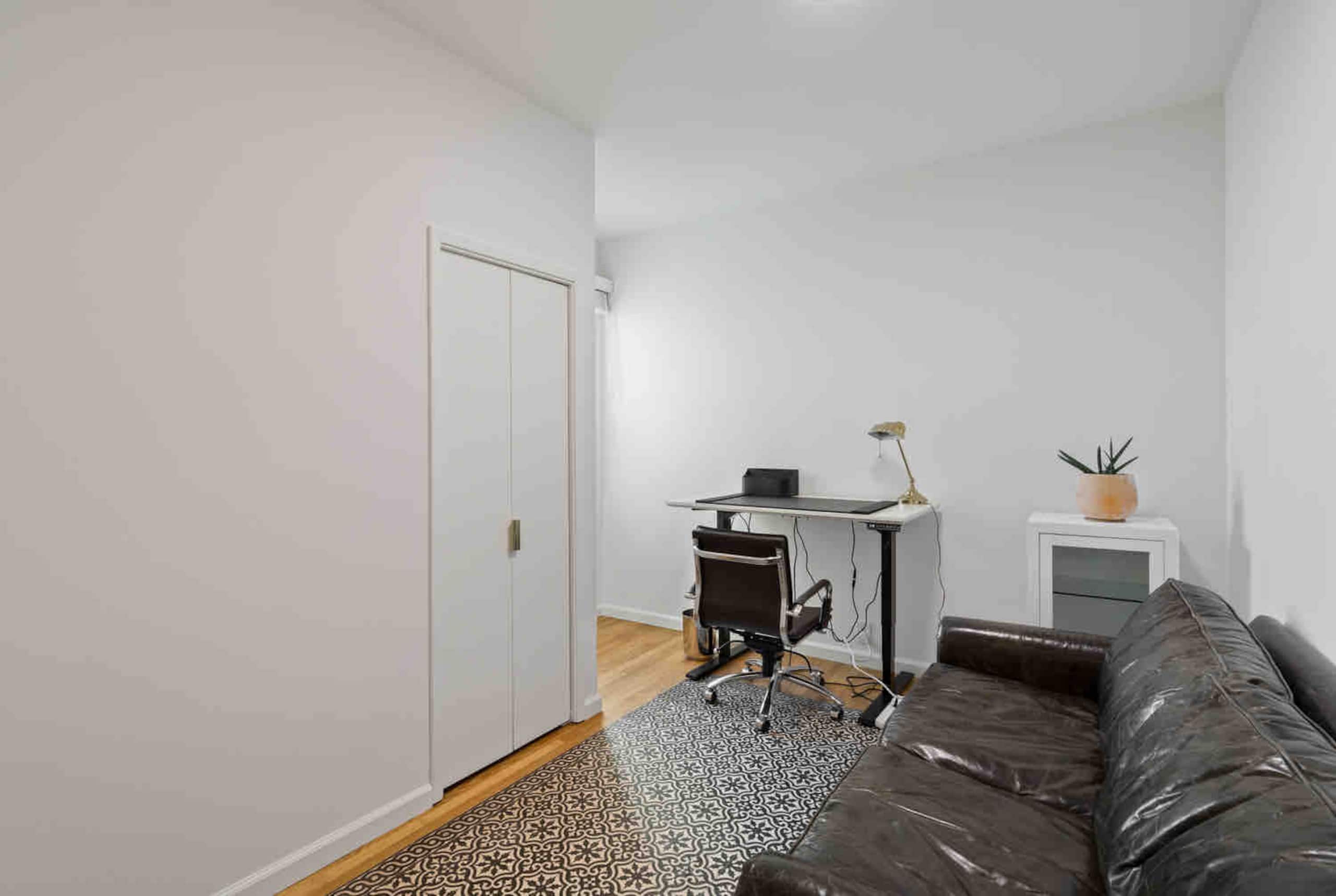 Condo in San Francisco · ★5.0 · 2 bedrooms · 2 beds · 1 bath - Image 6
