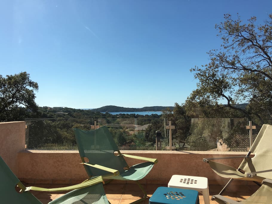 Terrasse de toit idéal pour l'apéritif.