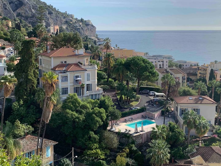 Nice apartment in classified villa with pool Apartments for Rent in