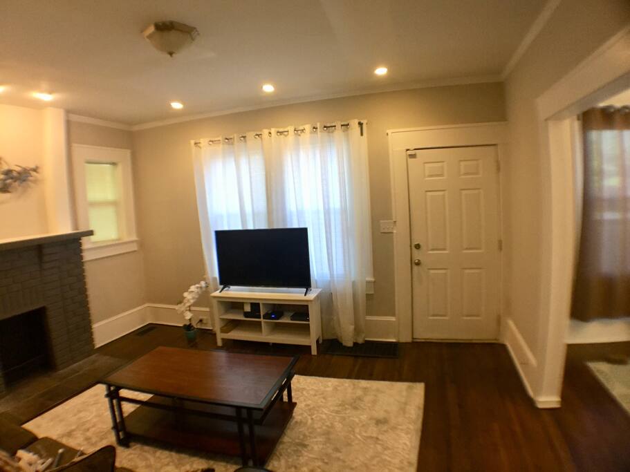 Living Room. Cable, 49" TV
