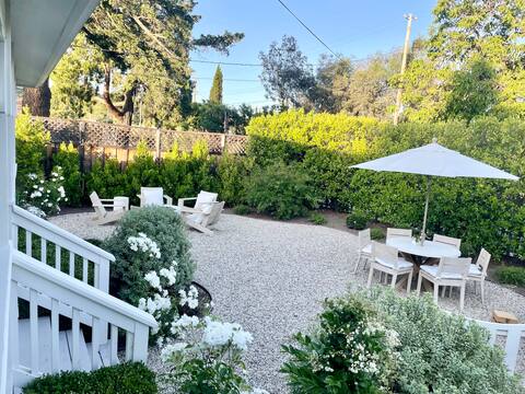 DOWNTOWN ST HELENA FARMHOUSE