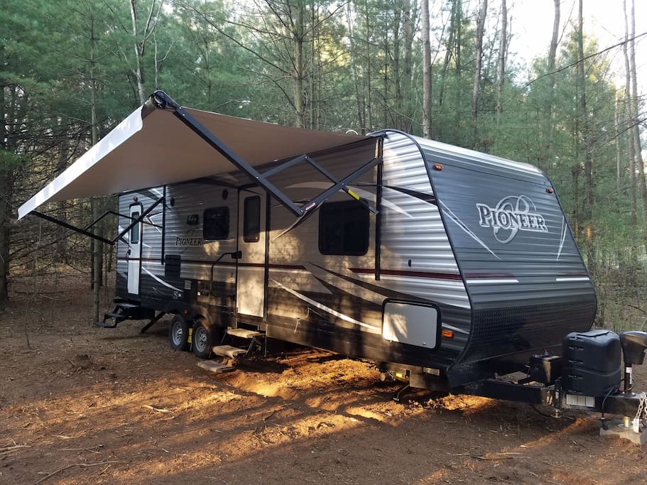 Brand new 2017 31 foot Pioneer RV!