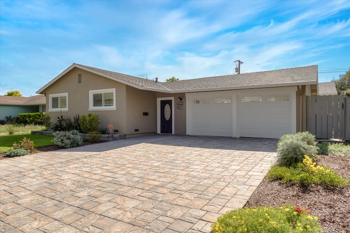 1) 3BR/2BA House near Downtown Mountain View