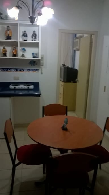 Mesa Para Cuatro personas