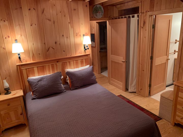 غرفة النوم الرئيسية. 