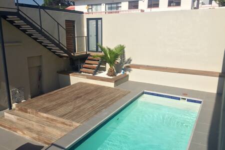 Fall in love while the CBD whistles