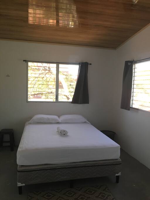 Rear bedroom