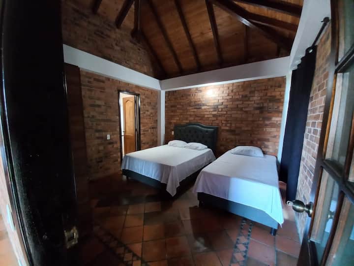 غرفة النوم 1