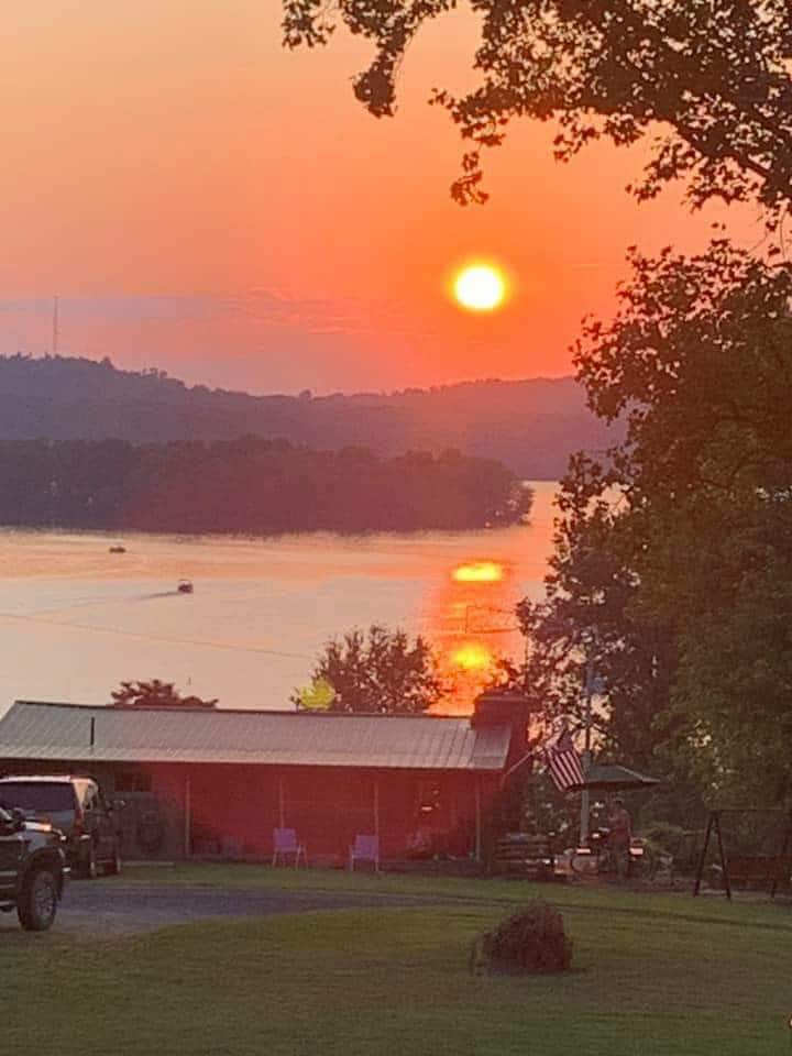Stunning lake views! Houses for Rent in Senecaville, Ohio, United