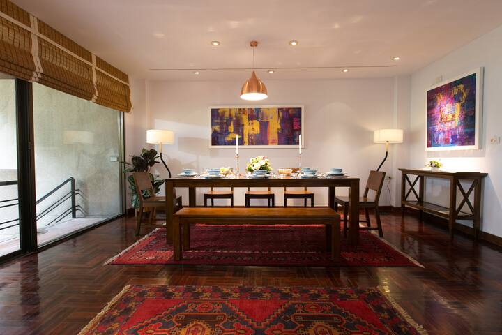 Elegant 6 Bedrooms House in Heart of Bangkok gallery image 2