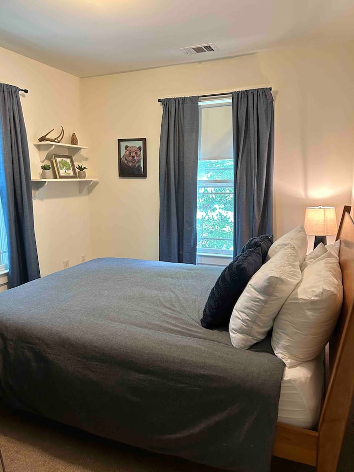 2nd Bedroom upstairs with full closet