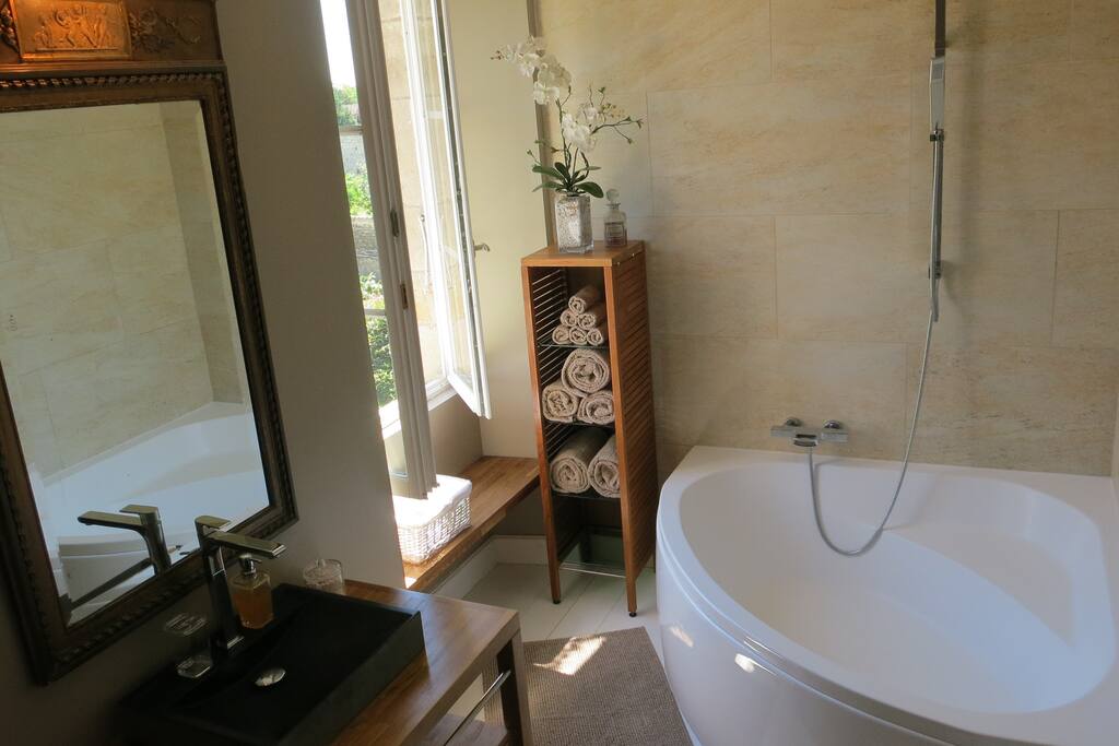 Prince Albert Private Bathroom
