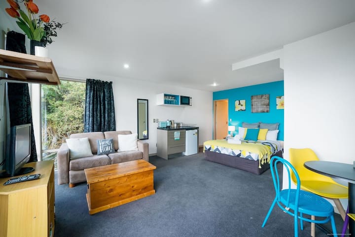 Goldleaf Studio W Tennis Court - Queenstown