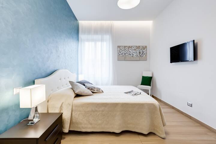 Vatican Brothers gallery image 4