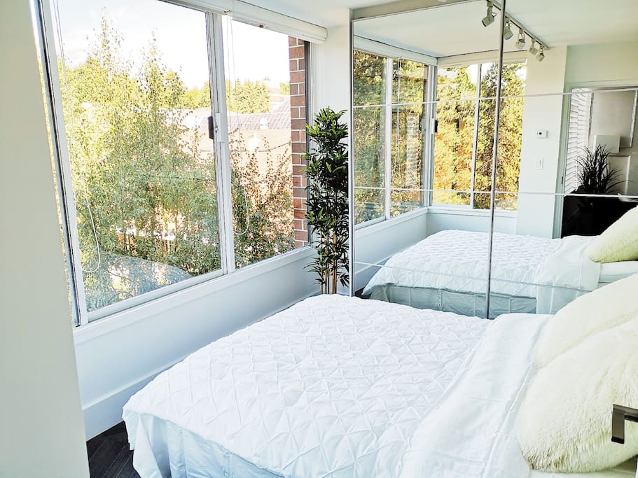 Queen Size bedroom