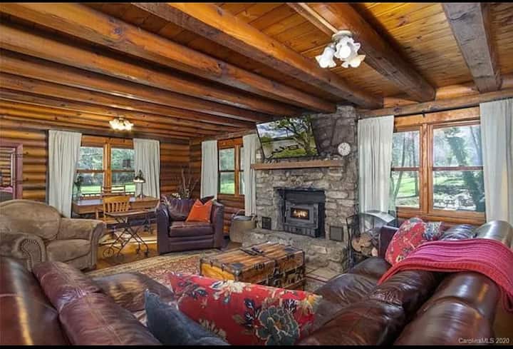 Barefoot Lodge At Dix Creek - Asheville, NC