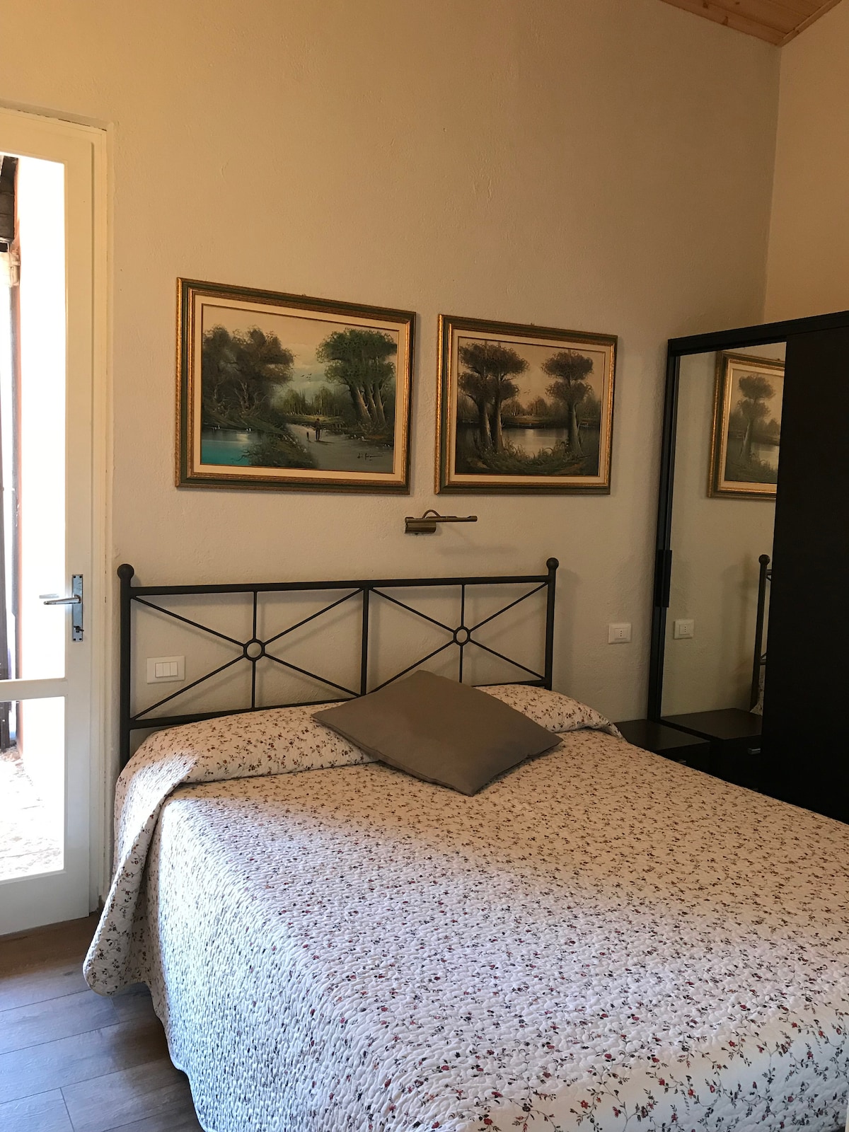 საძინებელი 1