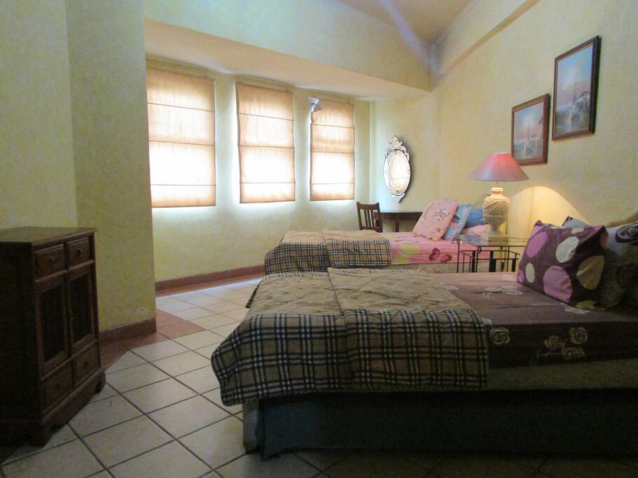 Kamar Ke-2 ( 2 Bed Sorong)
