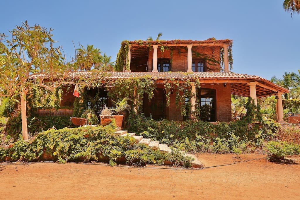 Casa Grande. The main house. Two bedroom. Normally 190/nt.
