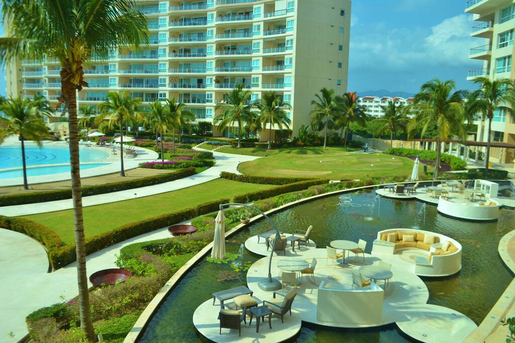 Delcanto beautiful commons areas