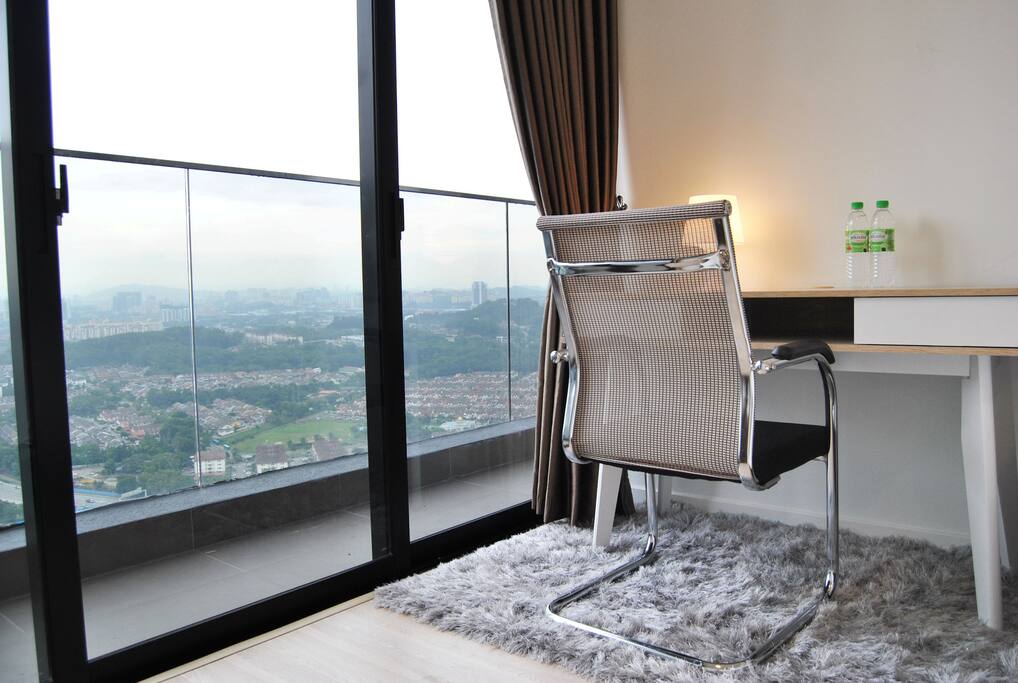 Working Desk (M.B)