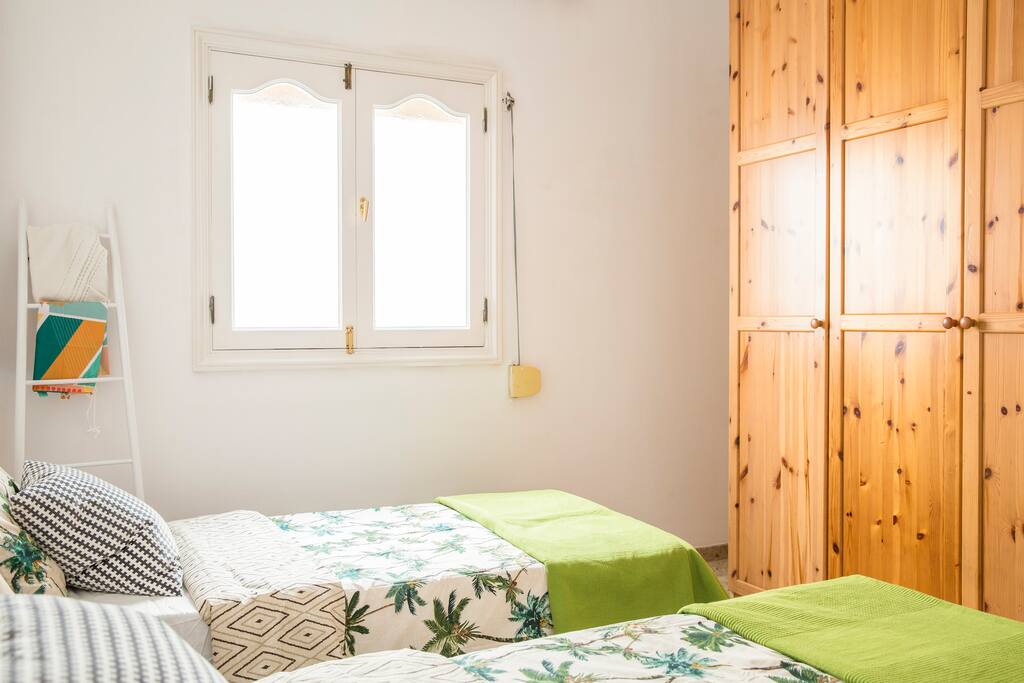 Open the window and get some sea breeze!