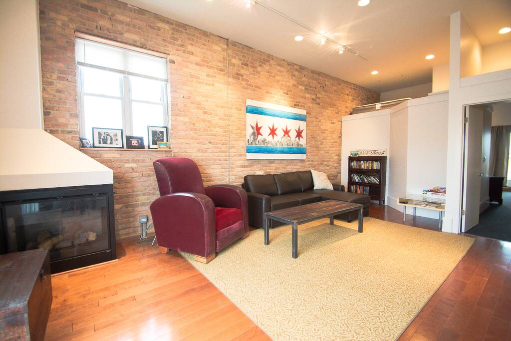 2nd Floor Living Room