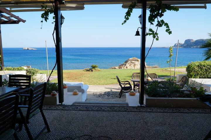 Amazing beachfront villa with private pool- Lindos gallery image 5