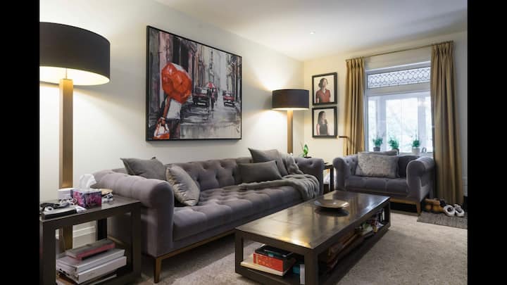 Private Bath, Large Room, Great Bed - Toronto