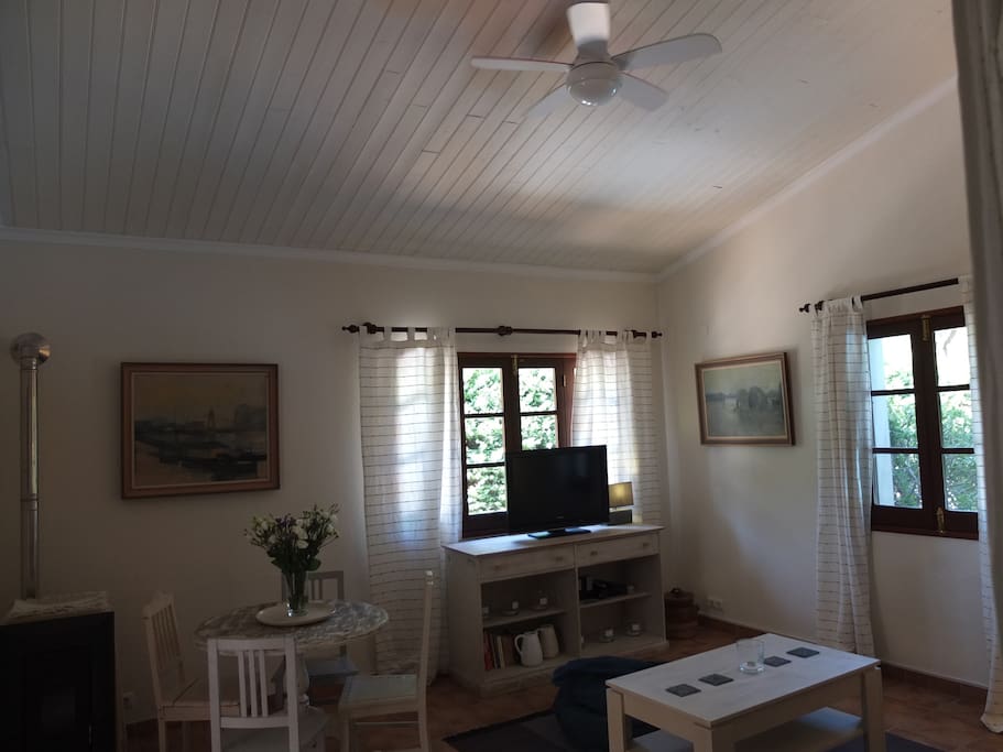 Living room/ Dining Room