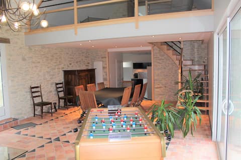 Farmhouse in the heart of the Loire vineyards