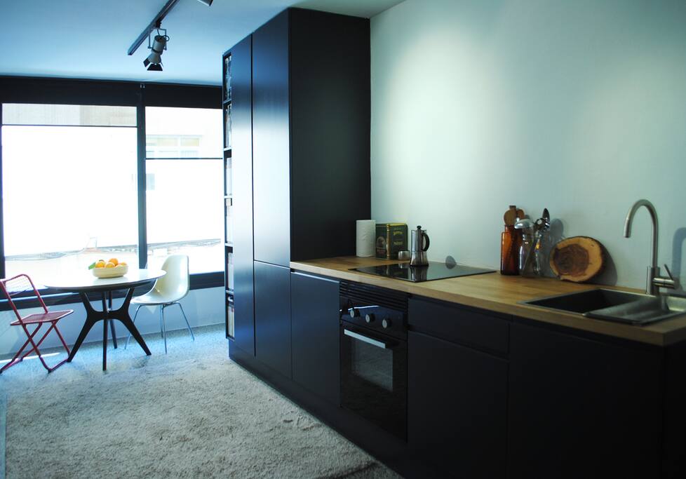 KITCHEN & DINING