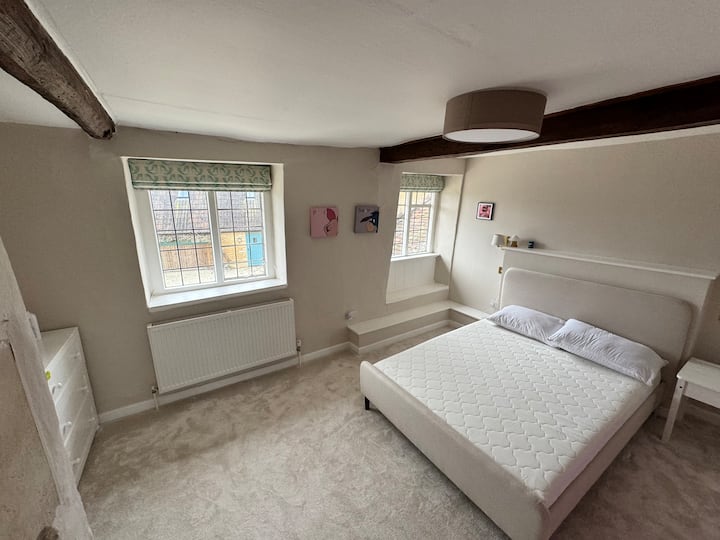 غرفة النوم 2