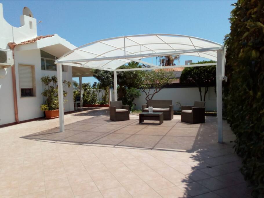 gazebo