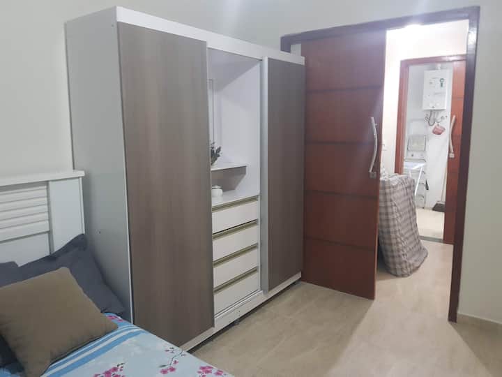 Апартамент и прилежаща реверсивна стая..