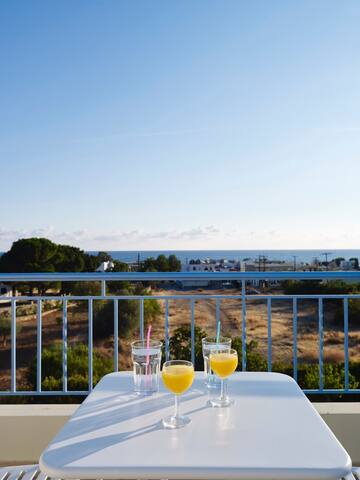 Family Villa NIKOS Meerblick&heizbarer Pool! Luxus gallery image 2