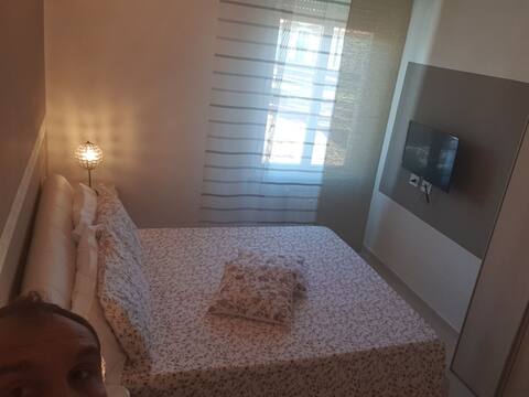 SALONE ANGOLO COTTURA 60 MQ PIU 1 CAMERA