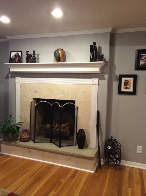 Living Room with working gas fireplace