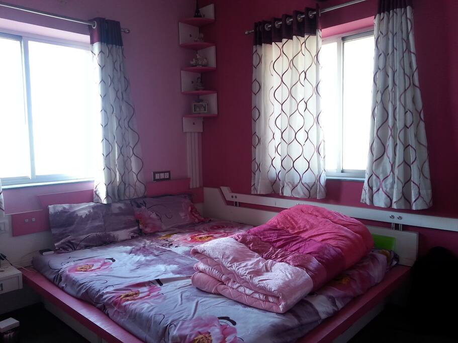 Desert-Rose room waiting for you.
