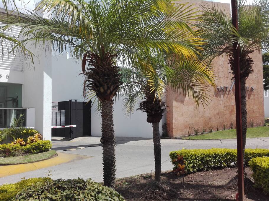 Ingreso al condominio