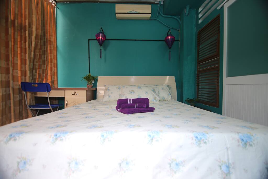 Bedroom on 2nd floor, with ample sunlight