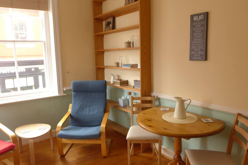 Living and dining area