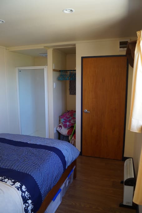 Ensuite shower and toilet area