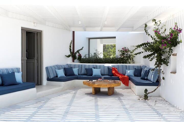 Daphne House, Antiparos gallery image 3