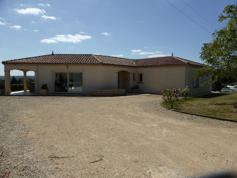 Villa in the heart of the Château de Calassou vineyard