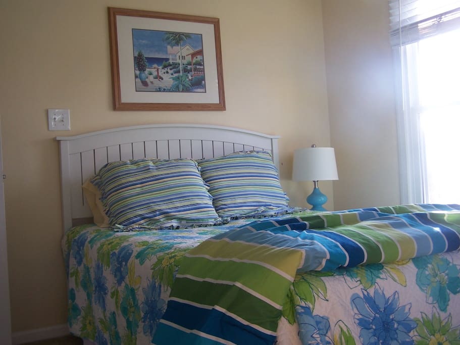 Queen bedroom