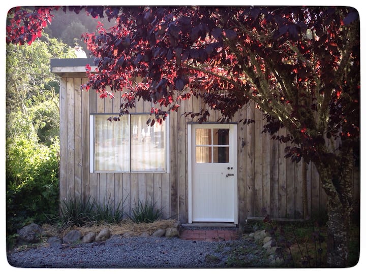 Moonshine (bush) Valley Eco Cabin