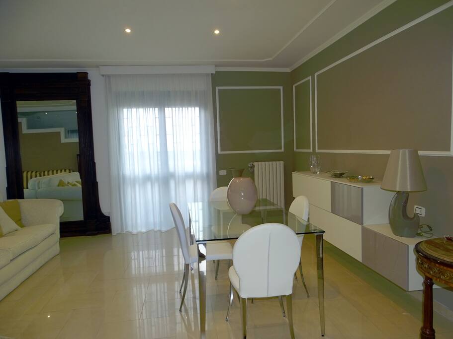 Welcome!
Benvenuti a casa nostra!